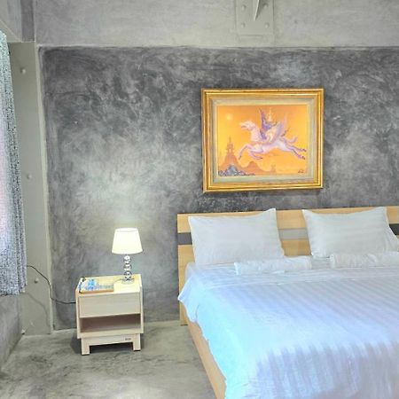 Captain Joe Cafe & Hostel Hua Hin Ngoại thất bức ảnh
