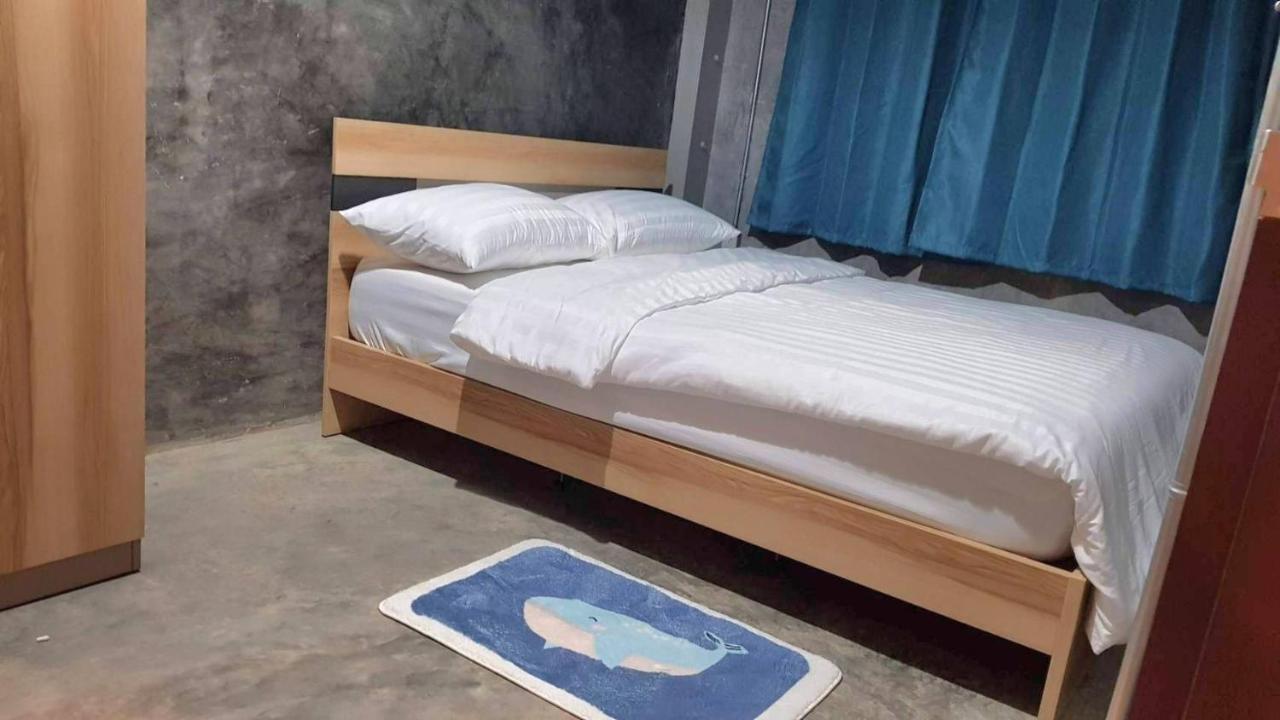 Captain Joe Cafe & Hostel Hua Hin Ngoại thất bức ảnh