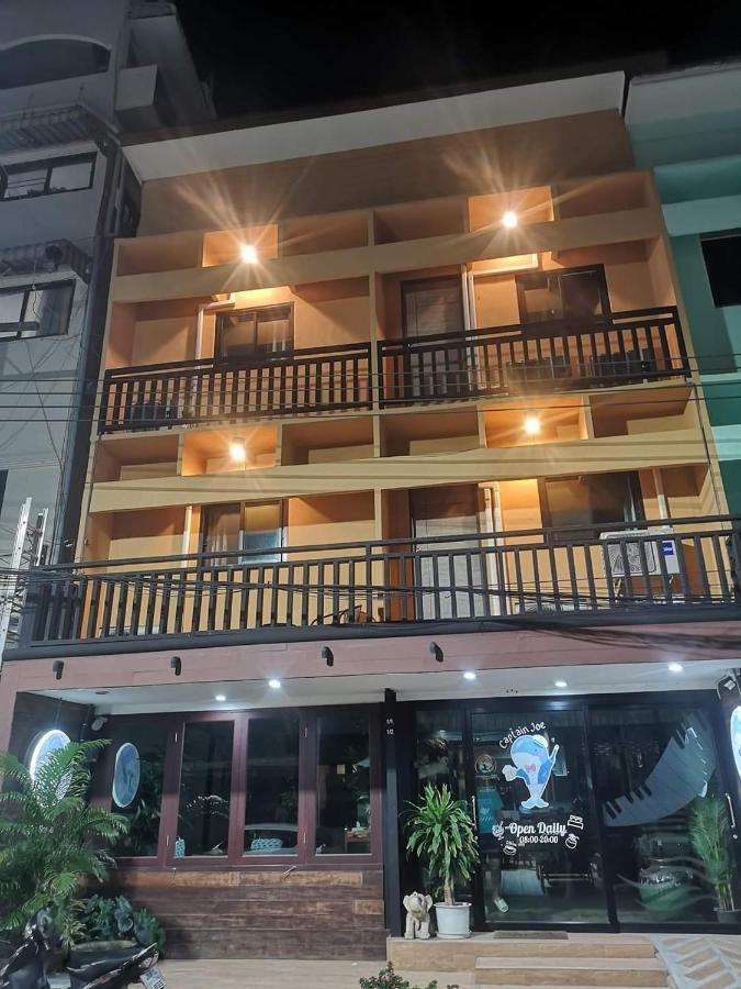 Captain Joe Cafe & Hostel Hua Hin Ngoại thất bức ảnh